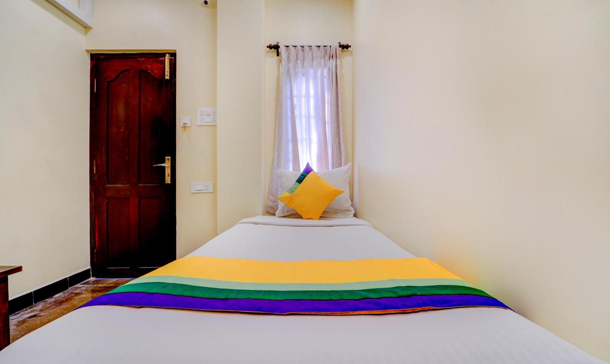 Itsy Hotels Prakasam Residency Puducherry Eksteriør billede