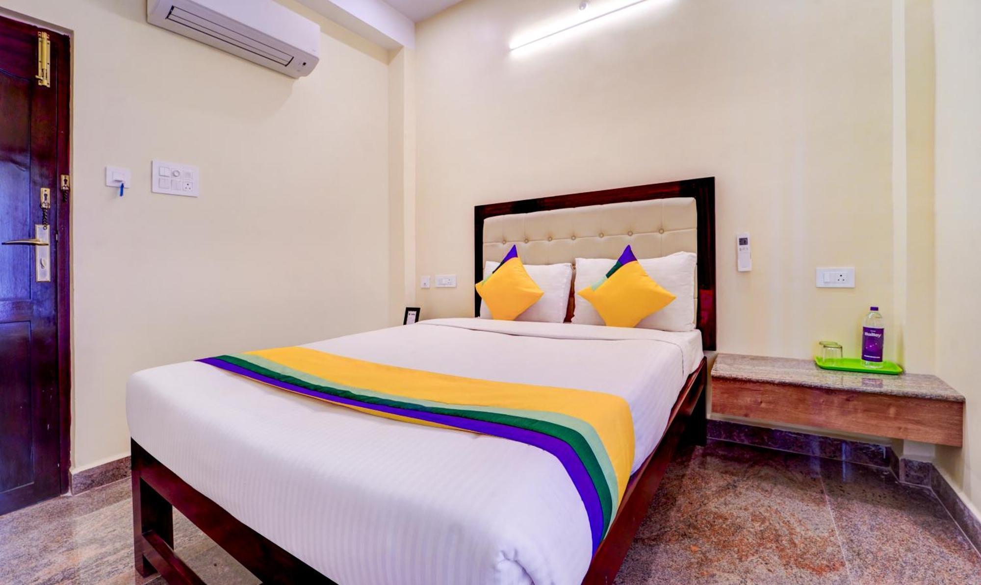 Itsy Hotels Prakasam Residency Puducherry Eksteriør billede
