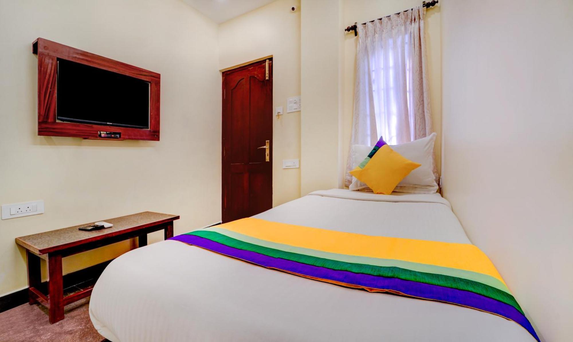 Itsy Hotels Prakasam Residency Puducherry Eksteriør billede